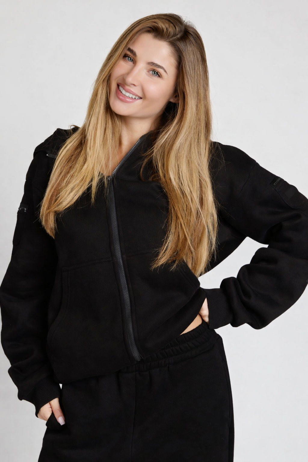 Black Travel Bud Zipper Hoodie