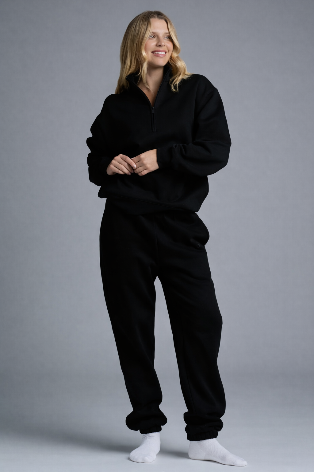 Black Quarter Zipper Sweatshirt