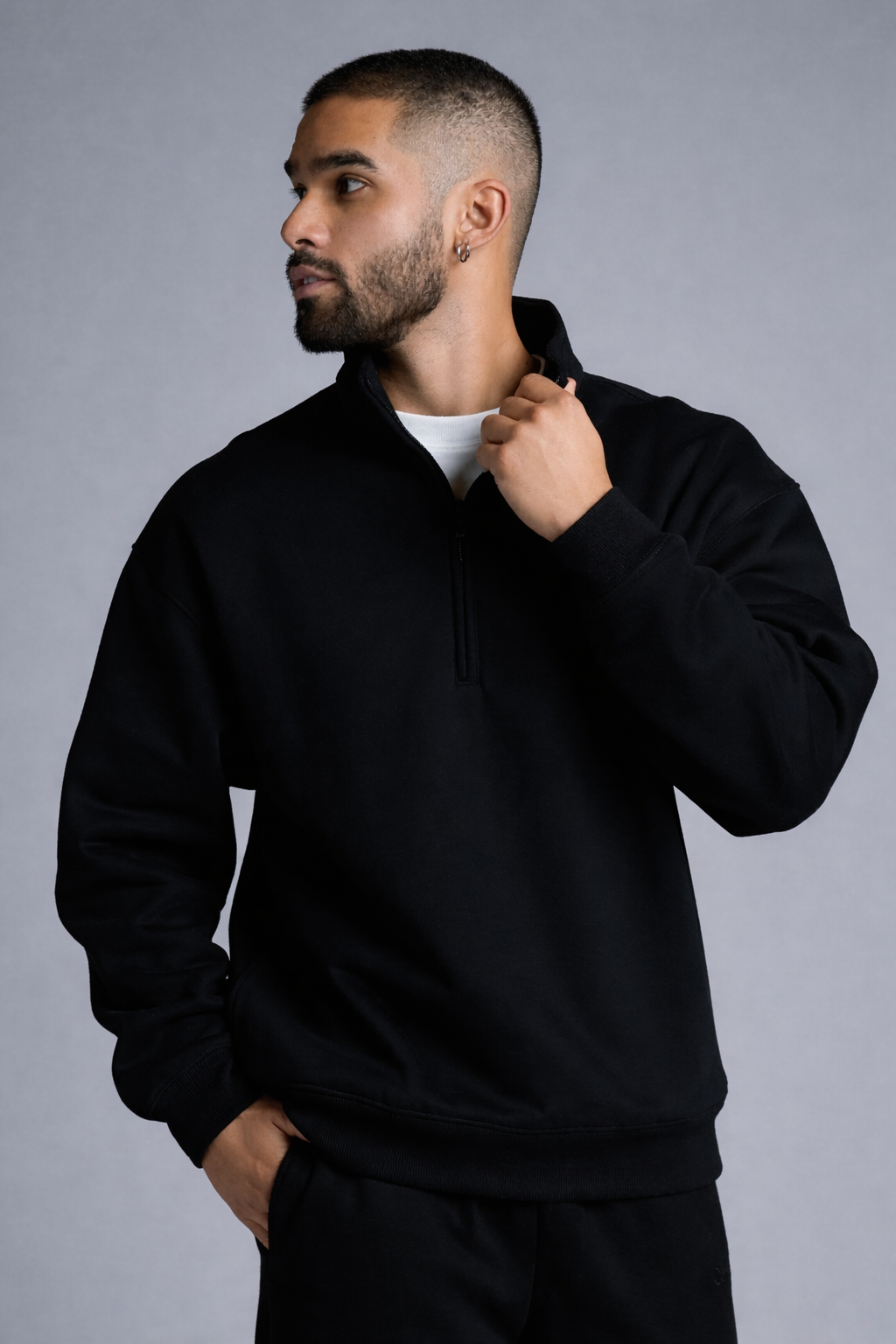 Black Quarter Zipper Sweatshirt